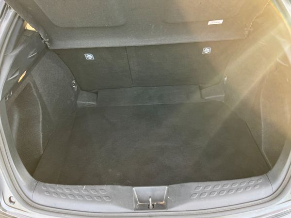 2021 Toyota CH-R Design 1.8 CVT Hybrid 371428012