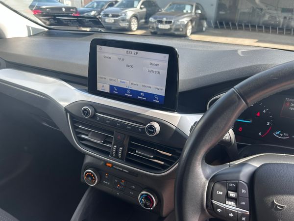 Ford Focus Zetec 1.5 TDCI 371432842