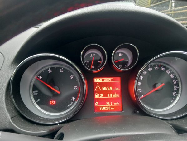 Opel Insignia 2012 nctd 07/26 371449477