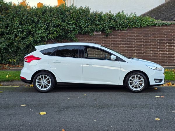 Ford Focus Zetec Petrol New Model 2016 371480666