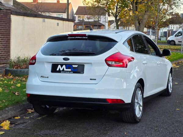 Ford Focus Zetec Petrol New Model 2016 371480663