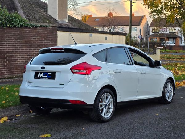 Ford Focus Zetec Petrol New Model 2016 371480676