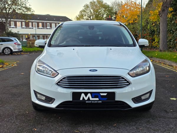 Ford Focus Zetec Petrol New Model 2016 371480685