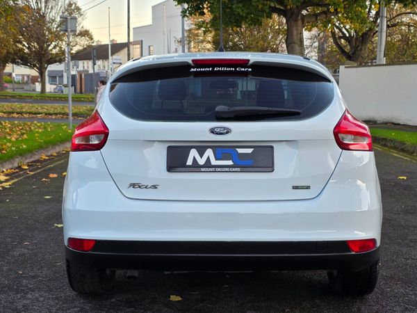 Ford Focus Zetec Petrol New Model 2016 371480686