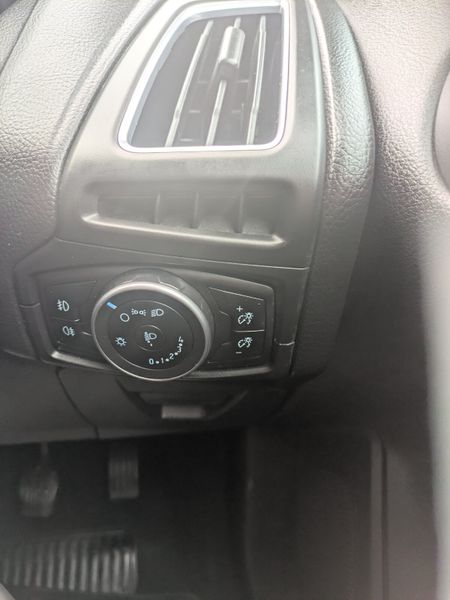 FORD FOCUS TITANIUM FULL SERVICE HISTORY/ NCT 3/27 371490429