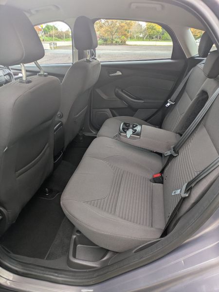 FORD FOCUS TITANIUM FULL SERVICE HISTORY/ NCT 3/27 371490449