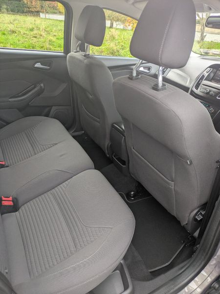 FORD FOCUS TITANIUM FULL SERVICE HISTORY/ NCT 3/27 371490440