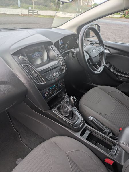 FORD FOCUS TITANIUM FULL SERVICE HISTORY/ NCT 3/27 371490450