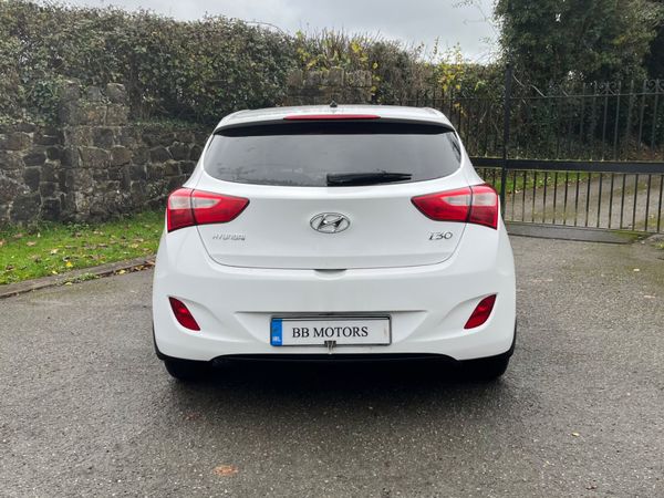 Hyundai i30 1.4 diesel Van 371492572