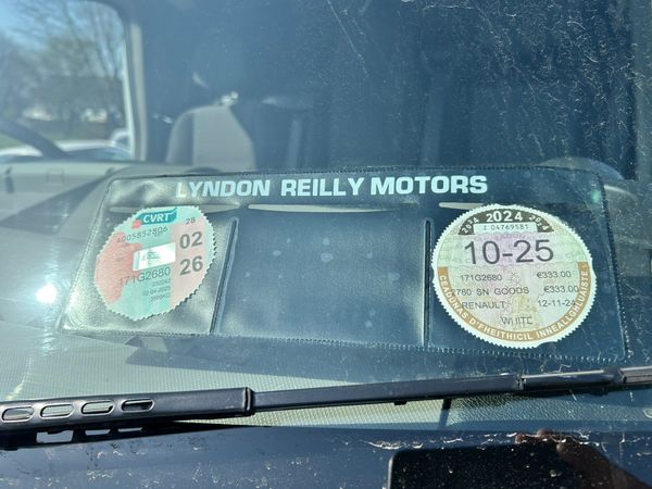 Renault master 2.3 DCI LWB **price inc vat** 371534016