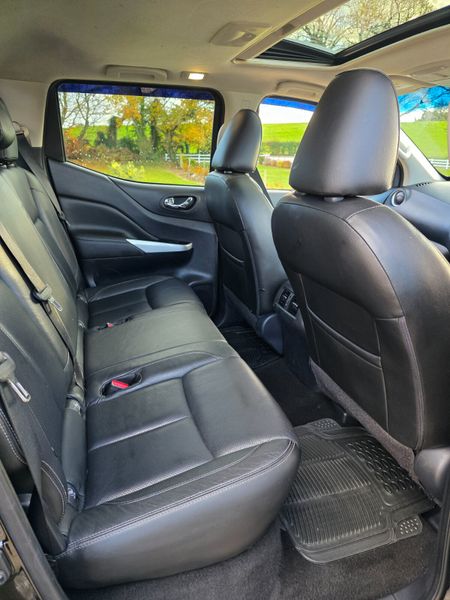 Nissan Navara 2016 371636581