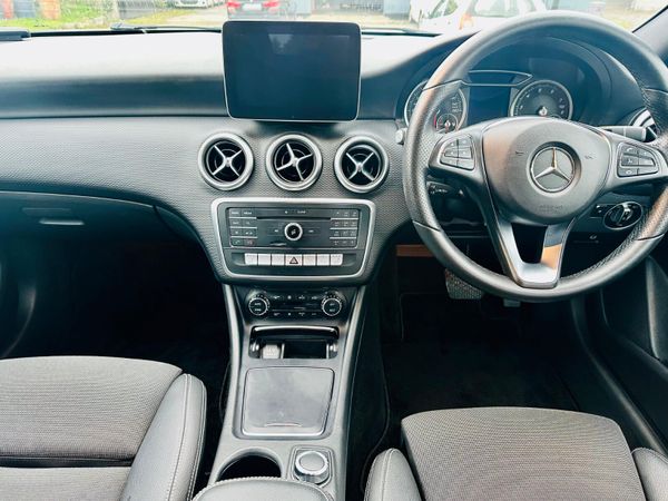 MERCEDES A-CLASS WHITE 2016 1.6L PETROL AUTOMATIC 371637813