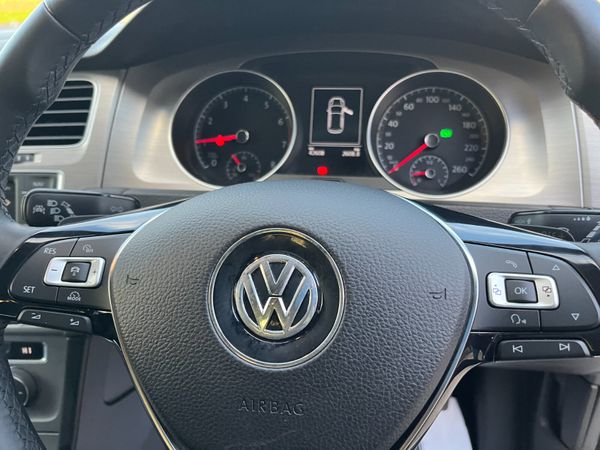 VOLKSWAGEN GOLF 2016, 1.2 TSI 5DR AUTO LOW KMS 371646501