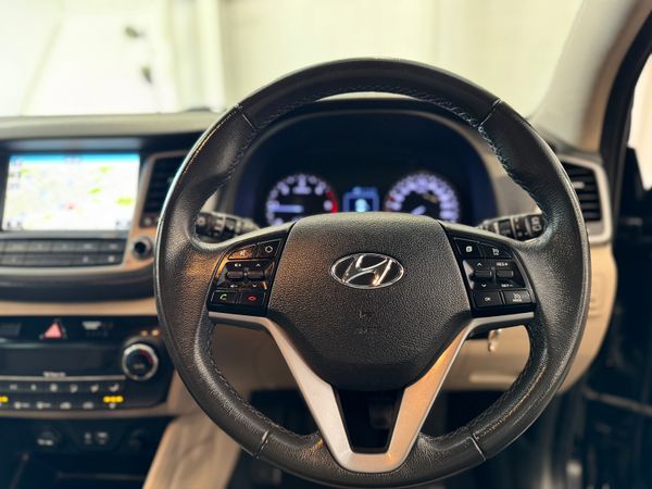 2016 Hyundai Tucson 1.7D Executive Model_high spec 371655678