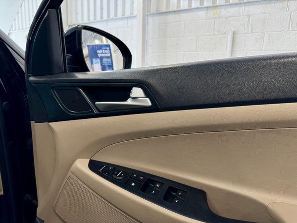 2016 Hyundai Tucson 1.7D Executive Model_high spec 371655679