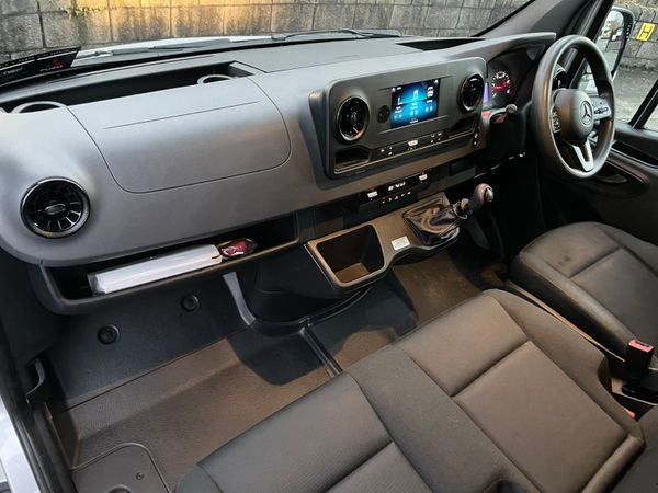 2019 Sprinter 314/43,AC,Cruise Rear Loading Ramp 371683380