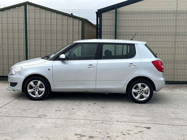 Skoda Fabia 2012 Low Miles!! 371695214