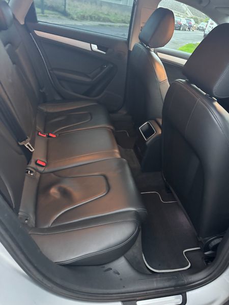 141 Audi A4.. Automatic.. Very Clean.. NCT 08/26 371697223