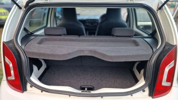 Volkswagen up! 2014 371698038