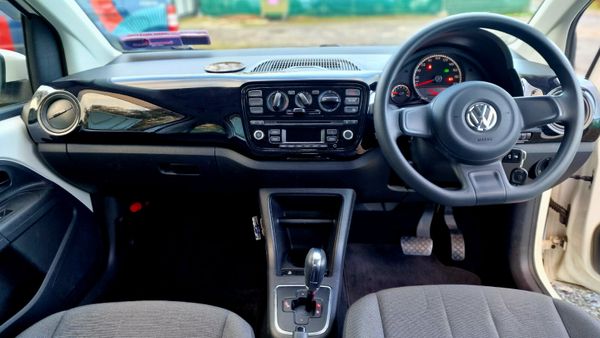 Volkswagen up! 2014 371698039