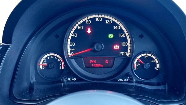 Volkswagen up! 2014 371698043