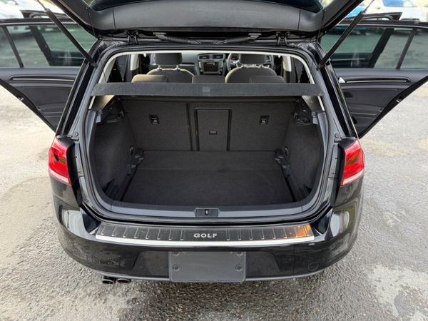 VOLKSWAGEN GOLF BLACK 2016 1.4L PETROL AUTOMATIC 371717764
