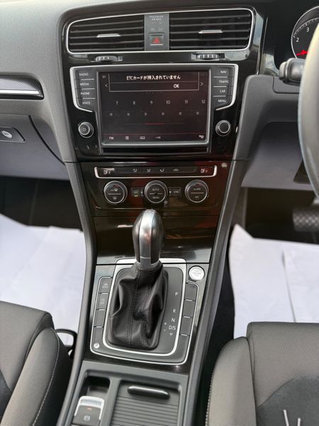 VOLKSWAGEN GOLF BLACK 2016 1.4L PETROL AUTOMATIC 371717761