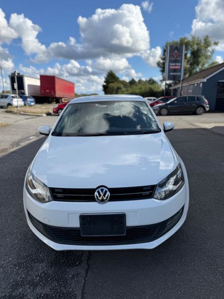 VOLKSWAGEN POLO ( 2015 ) 1.2L PETROL AUTOMATIC 371720129