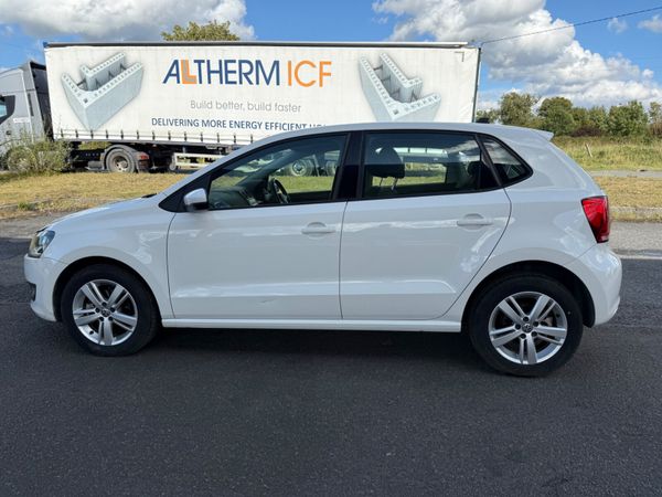 VOLKSWAGEN POLO ( 2015 ) 1.2L PETROL AUTOMATIC 371720134