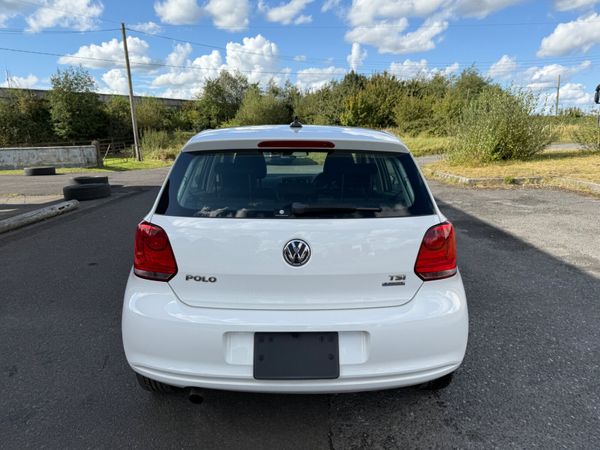 VOLKSWAGEN POLO ( 2015 ) 1.2L PETROL AUTOMATIC 371720137
