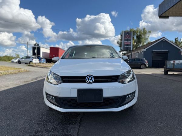 VOLKSWAGEN POLO ( 2015 ) 1.2L PETROL AUTOMATIC 371720131