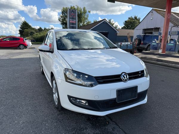 VOLKSWAGEN POLO ( 2015 ) 1.2L PETROL AUTOMATIC 371720145