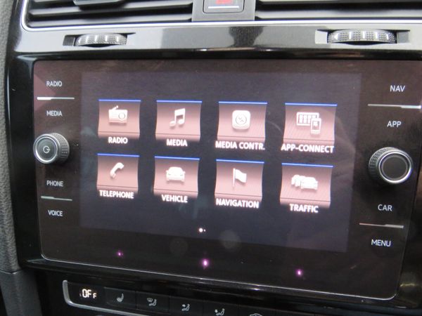 Volkswagen Golf 2018 5DR HIGHLINE IN BLACK 371771774