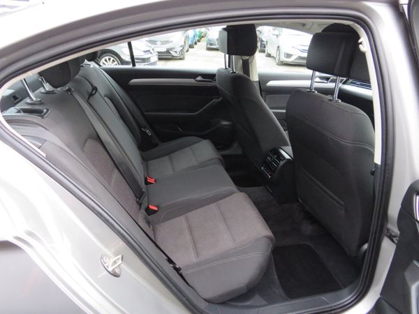 Volkswagen Passat 2015 6 SPEED DIESEL BARGAIN BUY 371772210