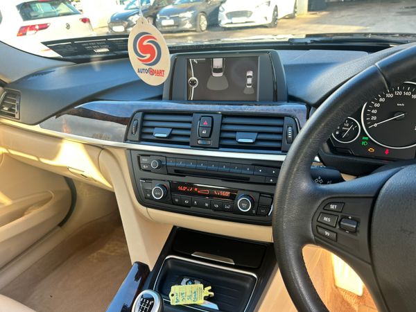 BMW 318 SE AUTO 371812953