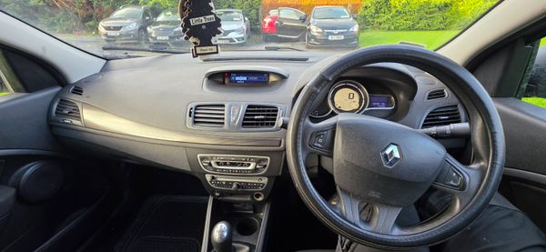 Renault Fluence 2013 371825691