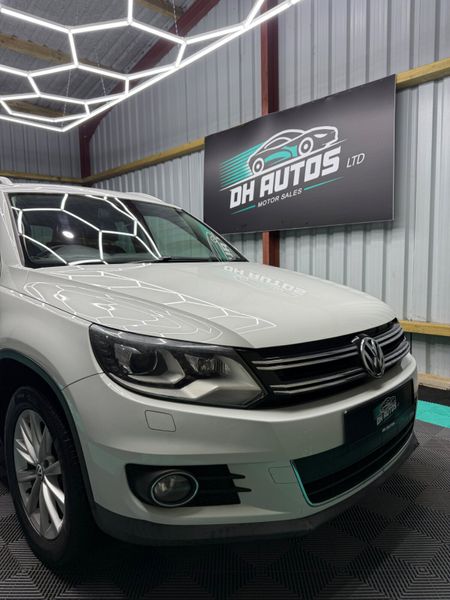 Volkswagen Tiguan 2014 - Automatic + Low mileage! 371869925
