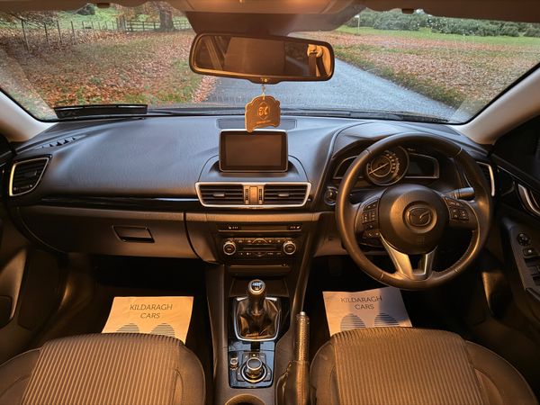 Mazda 3 Diesel Saloon 2015 371887184