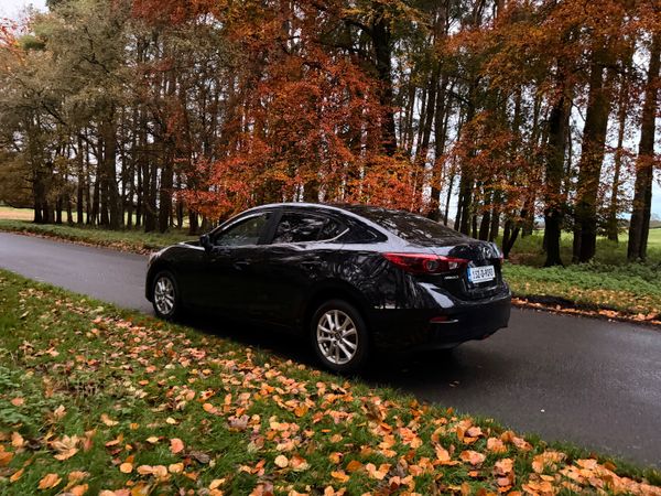 Mazda 3 Diesel Saloon 2015 371887181