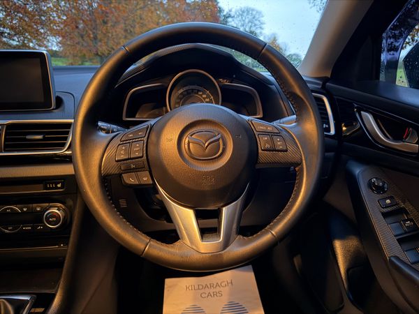 Mazda 3 Diesel Saloon 2015 371887198