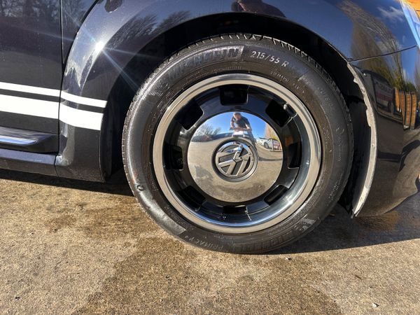 Volkswagen Beetle 2016 retro edition 1.2 tsi auto 371893693