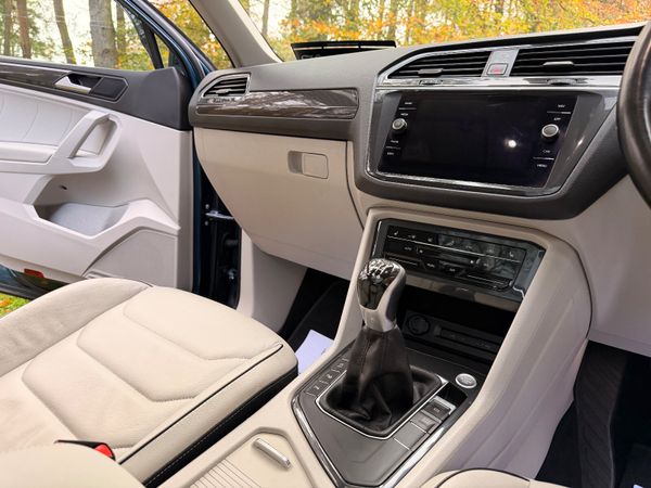 Volkswagen Tiguan 2021 Elegance 371924034