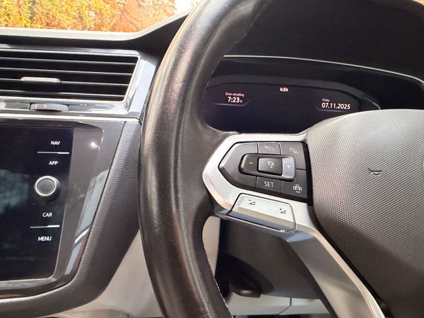 Volkswagen Tiguan 2021 Elegance 371923996