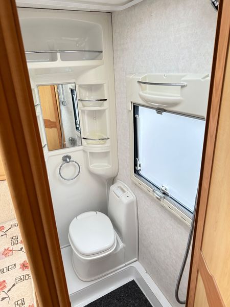 ✨STUNNING ELDDIS ODYSSEY 4 BERTH FIXED BED✨ 371969165