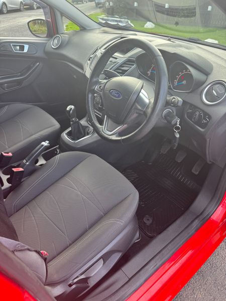 161 Ford Fiesta Zetec 1.0L Duratec 65PS.. Low KMs 371997227