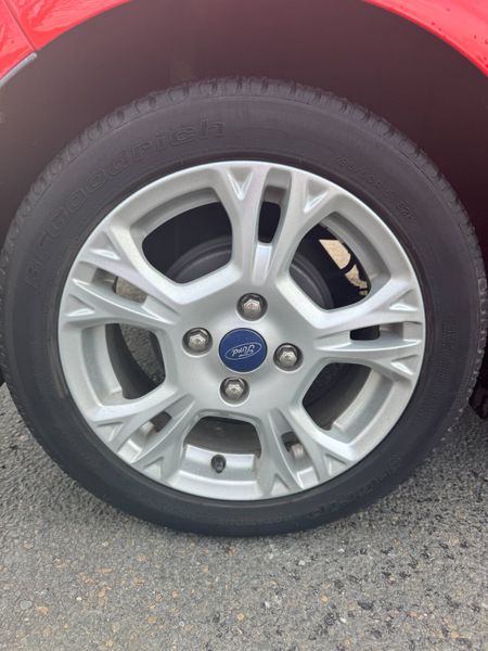 161 Ford Fiesta Zetec 1.0L Duratec 65PS.. Low KMs 371997240