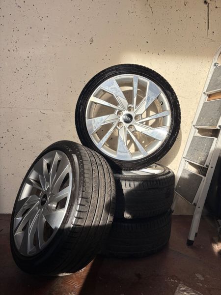 Audi A3 S-Line Alloys 18” 371997521