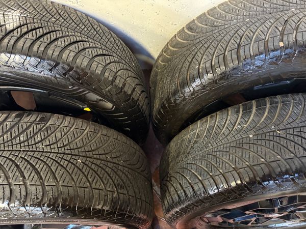 Nissan Navara 18” Alloys *Like New* 371998142