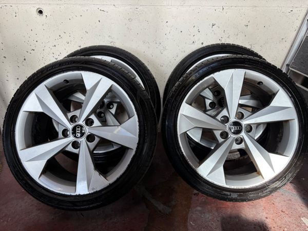 Audi A3 S-Line Alloys 18” 371998256