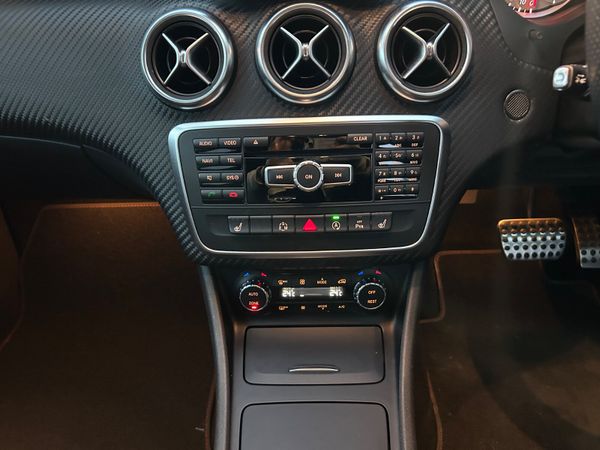 Mercedes-Benz A180 AMG Auto 372065303